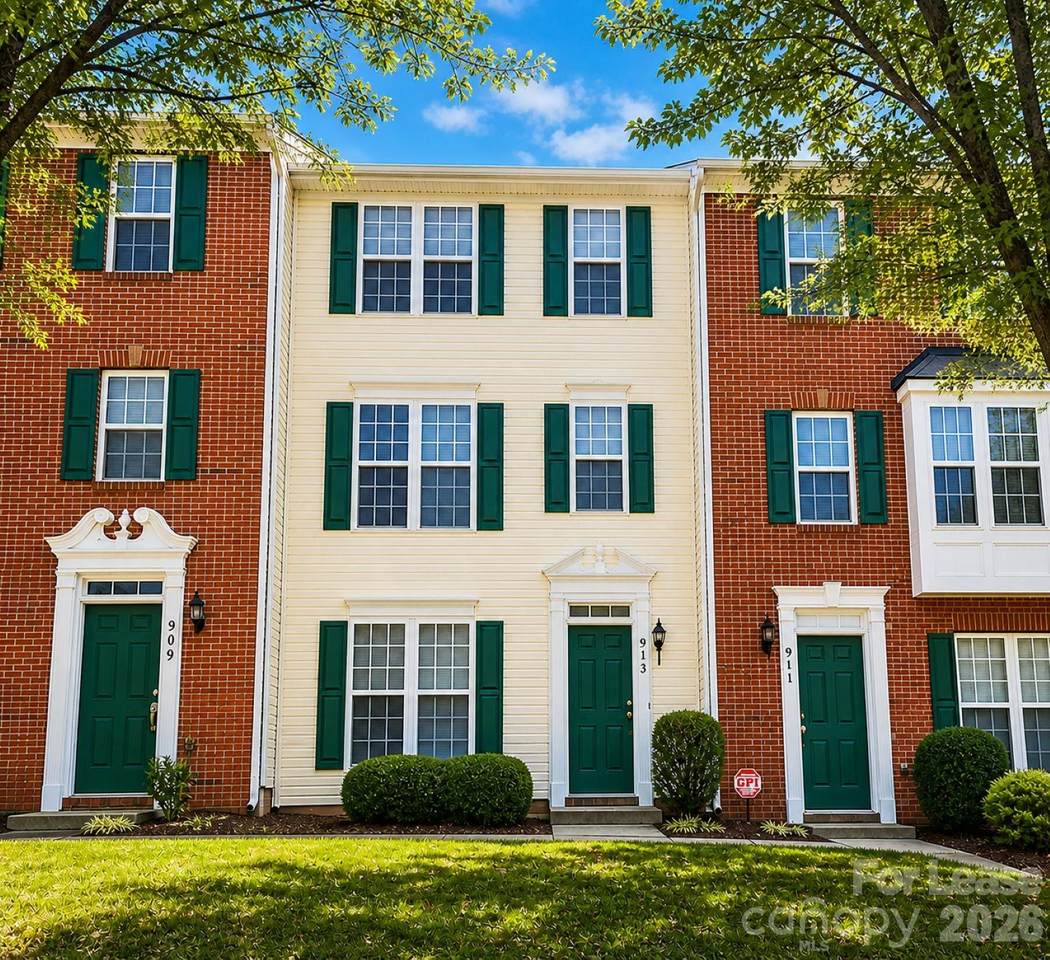 913 Tiger Lane - Photo 1