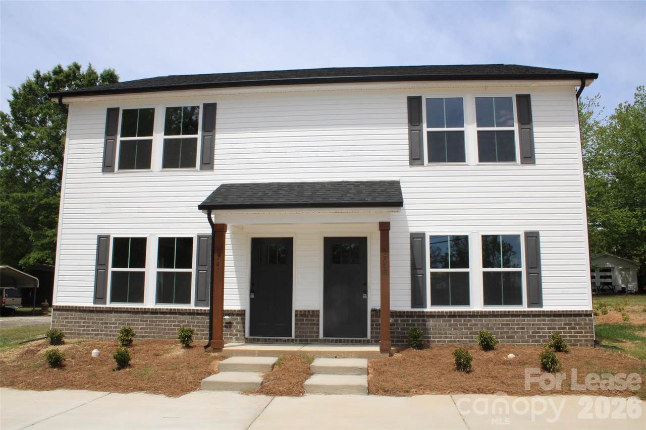 574 Park Avenue - Photo 1