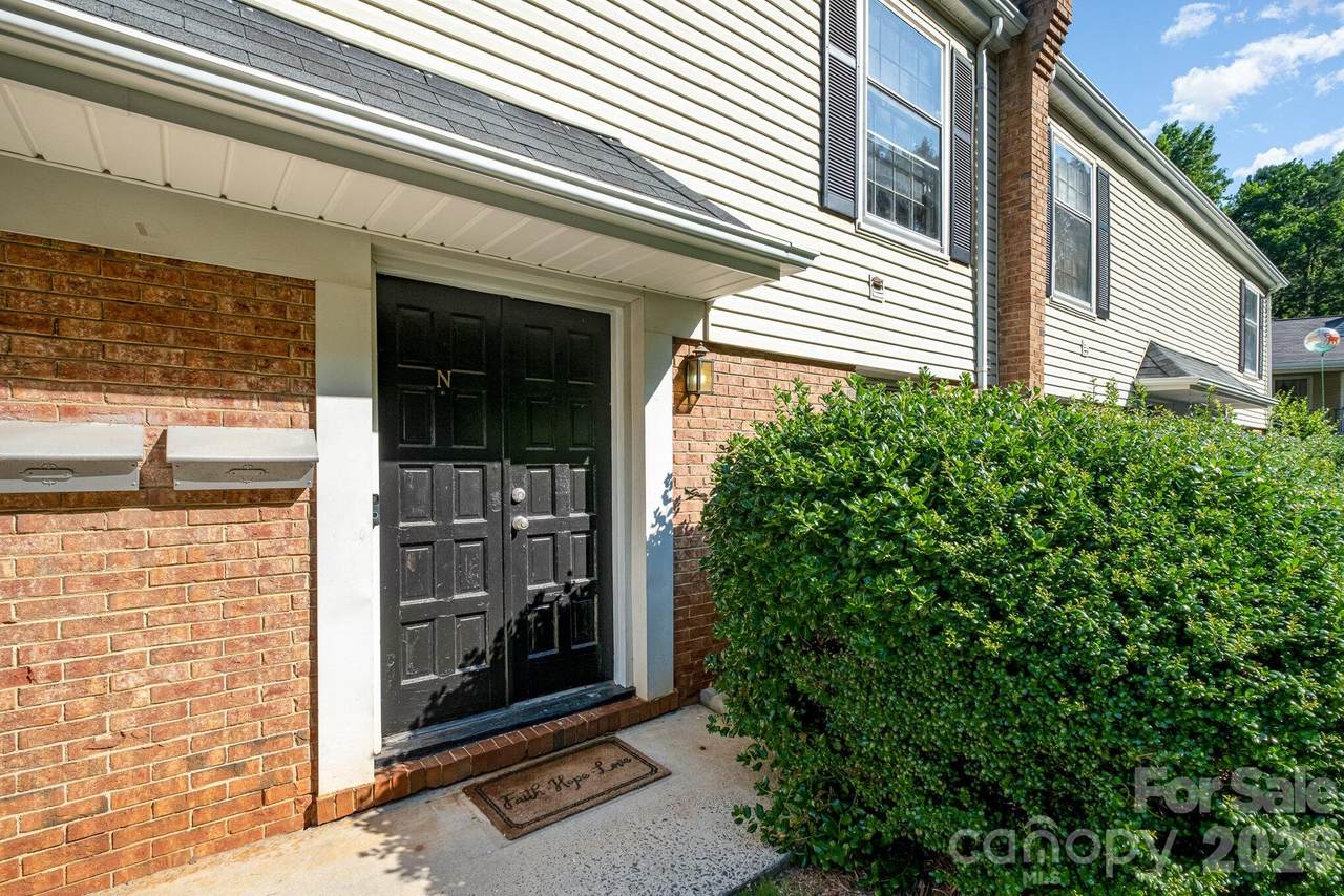 4609 Coronado Drive - Photo 1