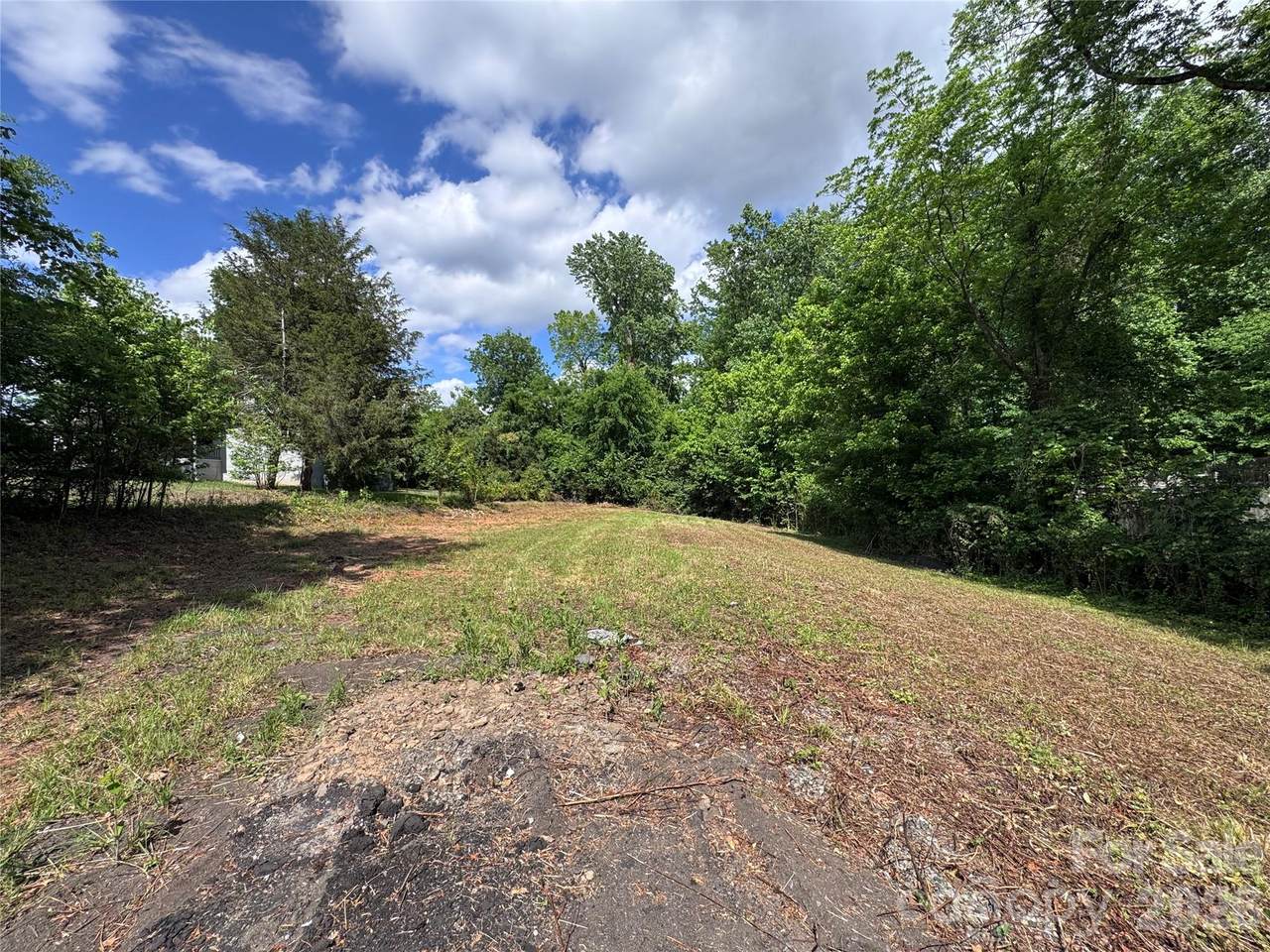 442 Lincoln Street - Photo 1