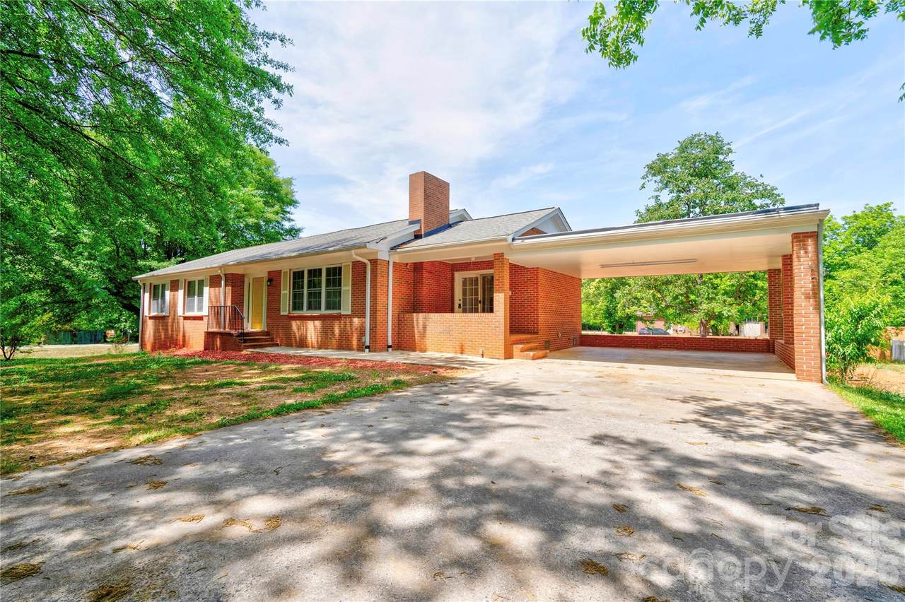 2903 Forbes Road - Photo 1