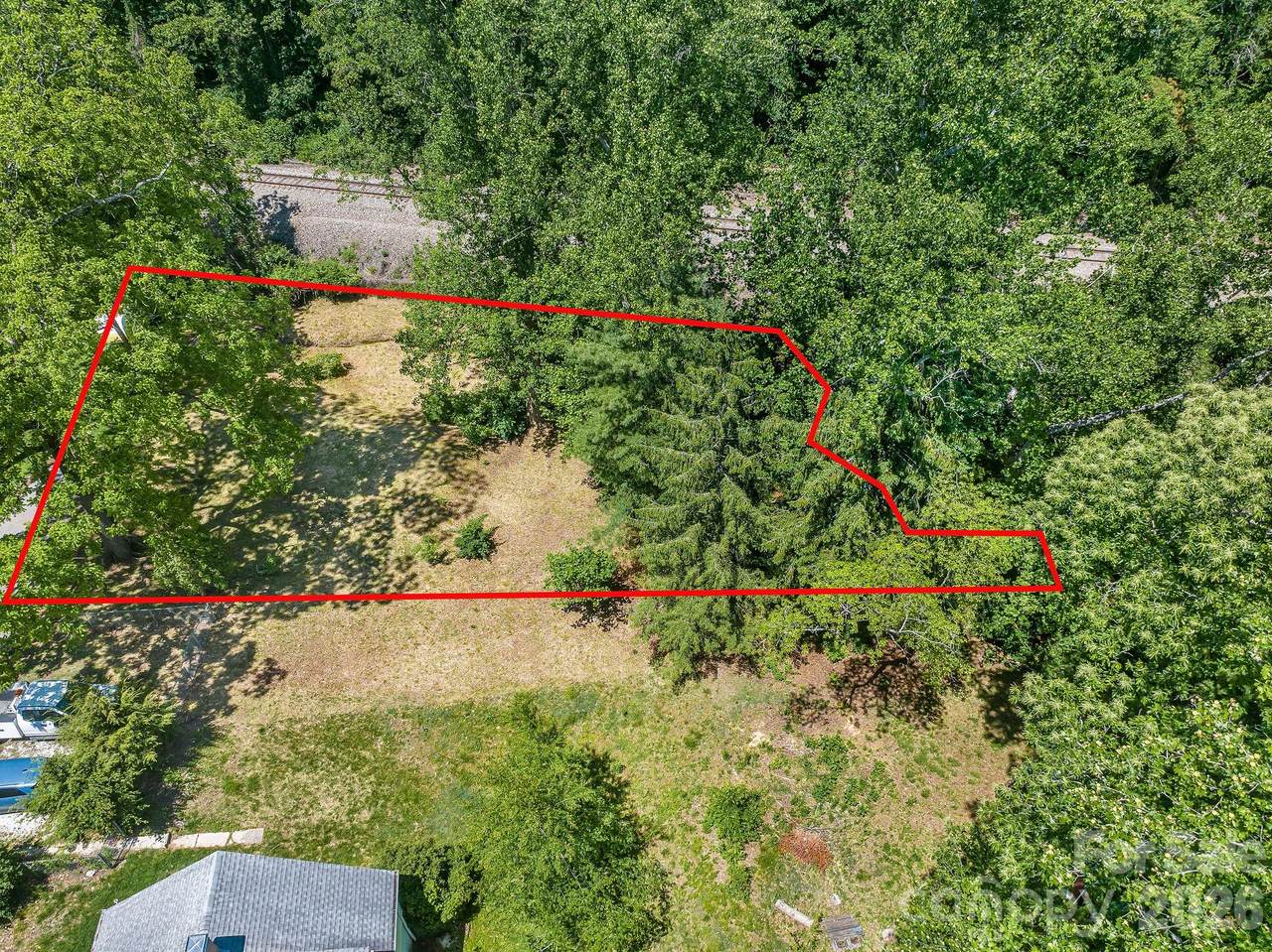 28 Pinecrest Drive - Photo 1