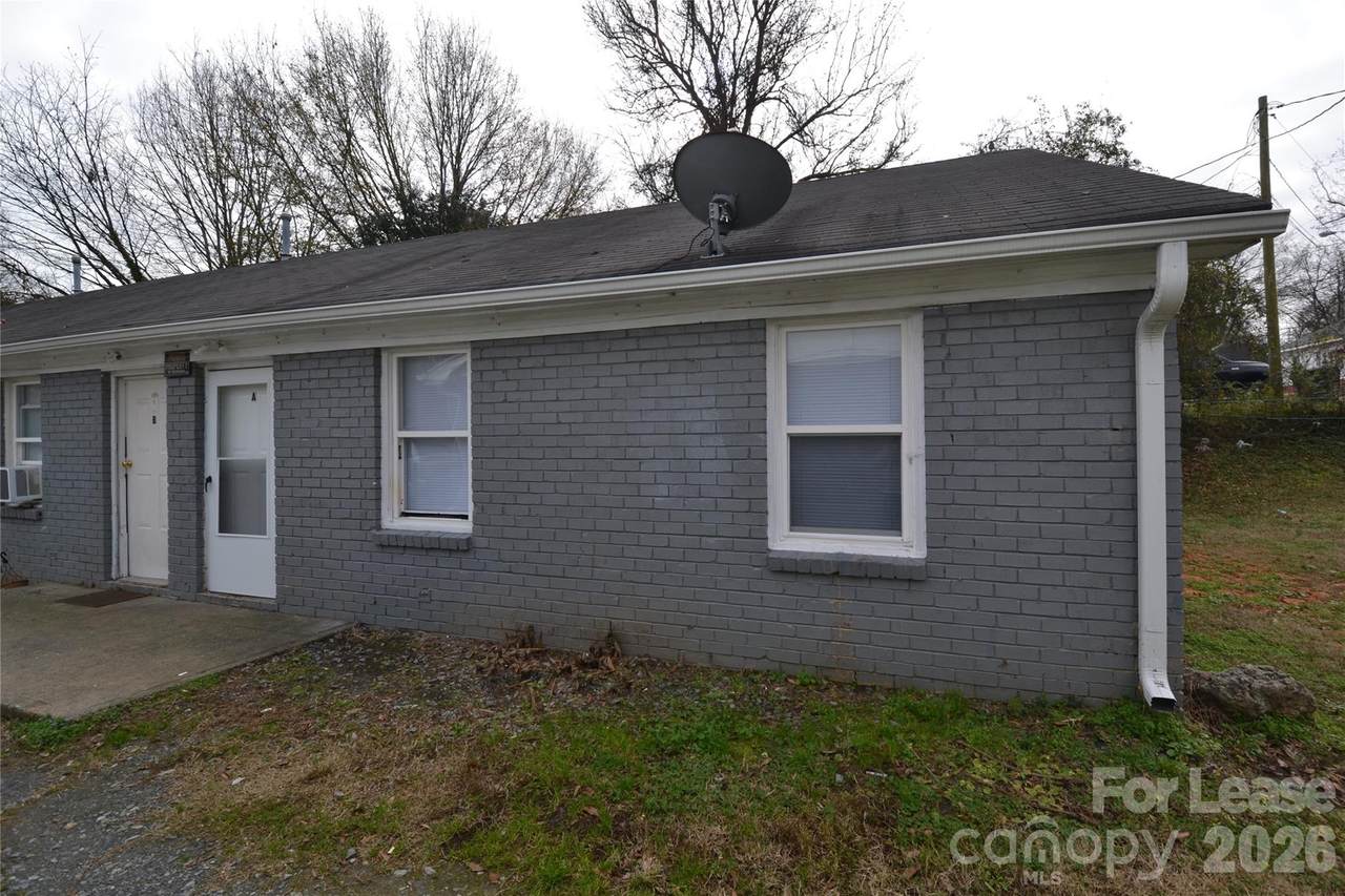 1009 Plymouth Street - Photo 1