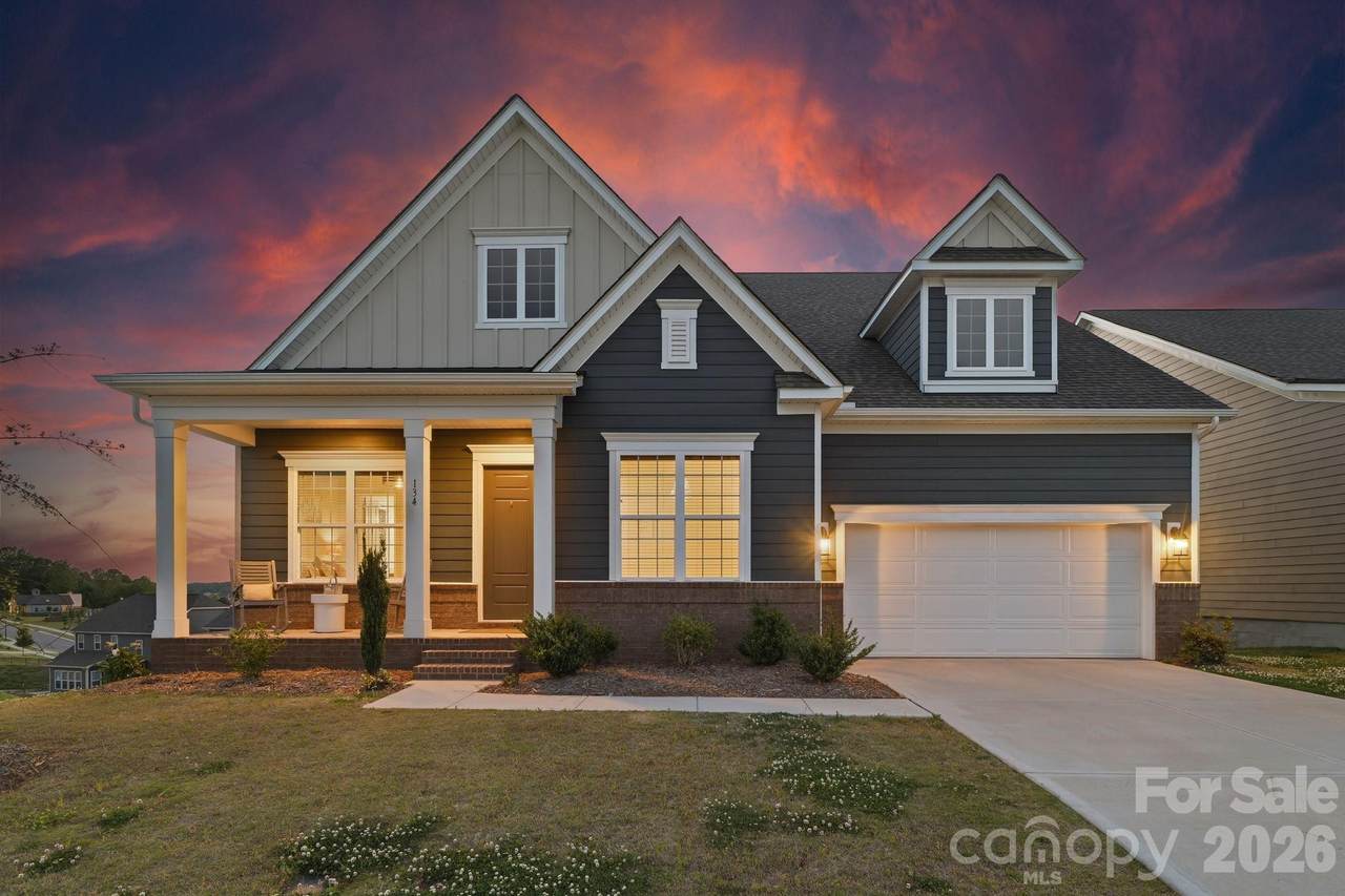 134 Winterberry Street - Photo 1