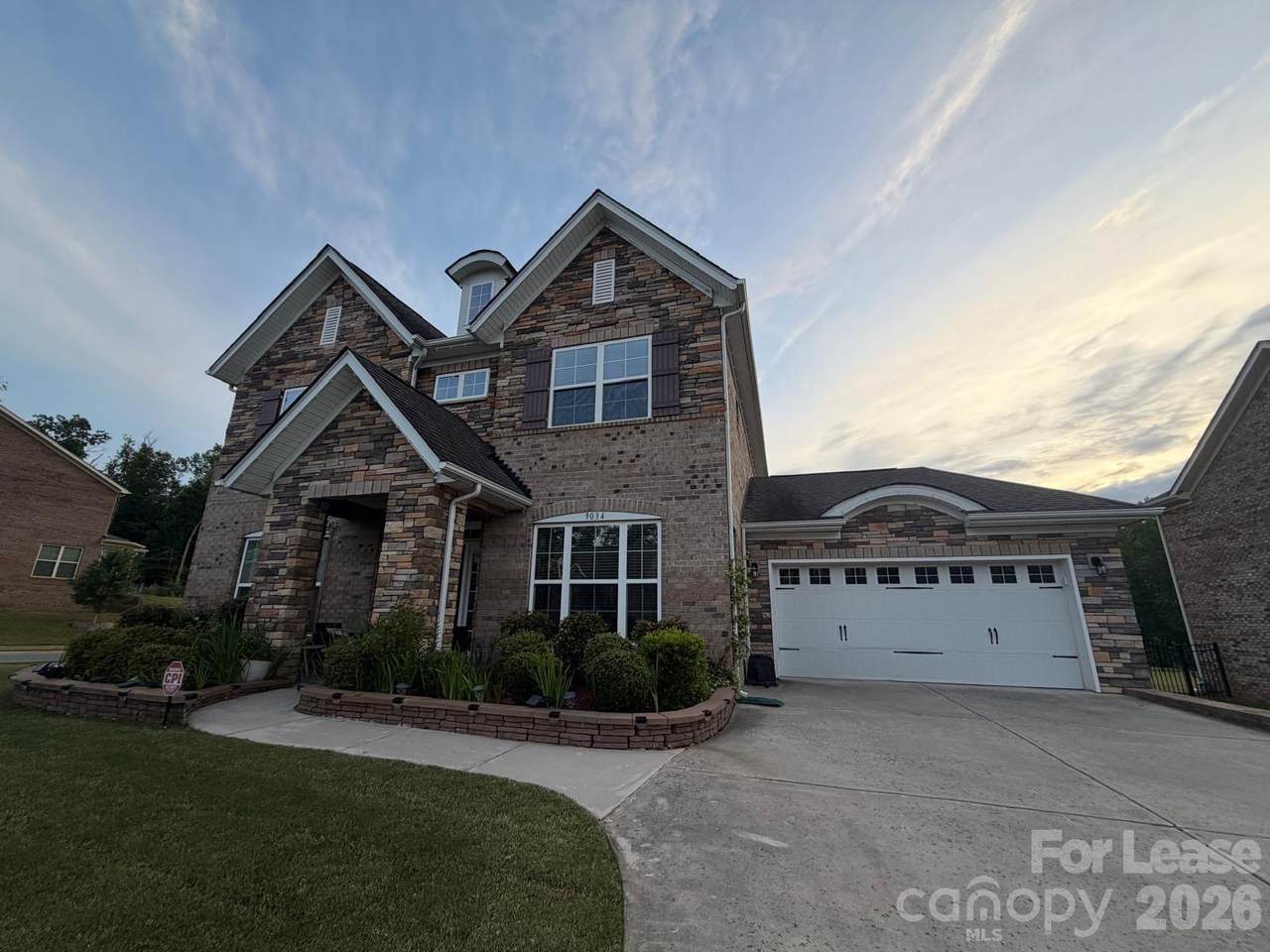 9034 Daisy Place - Photo 1