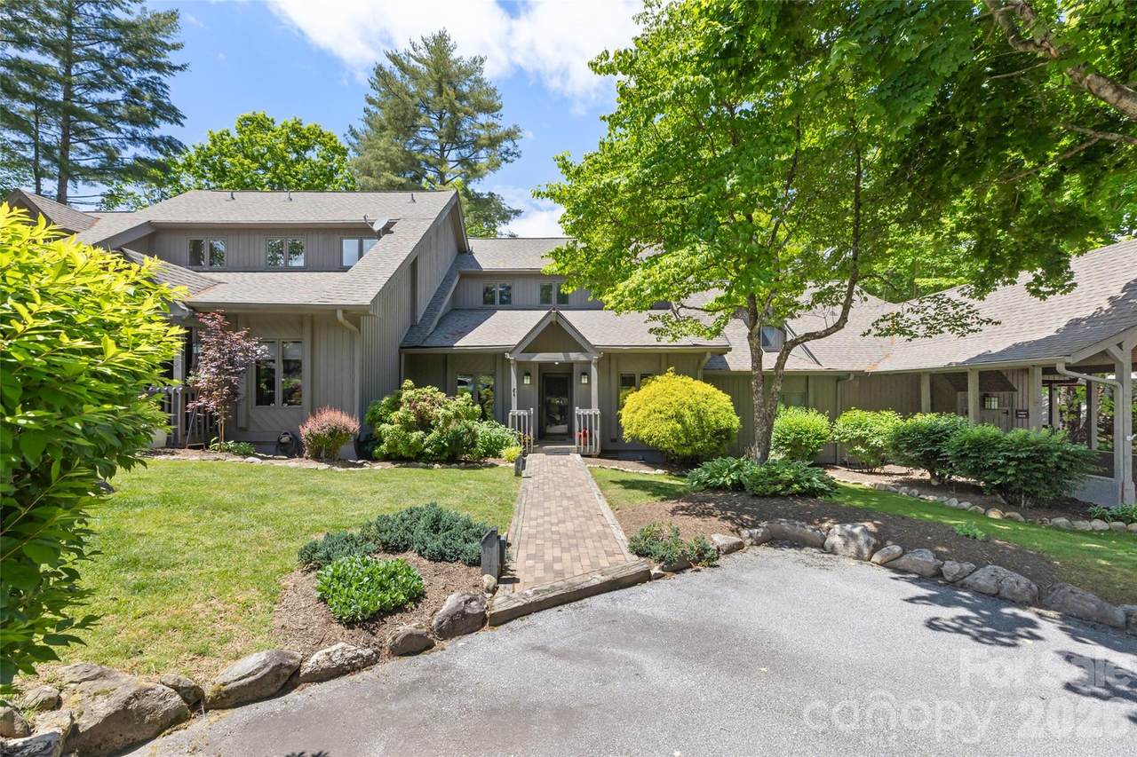 84 Fairway Villas Drive - Photo 1