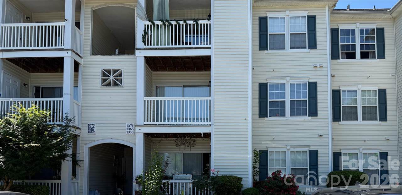 1063 Triece Lane - Photo 1