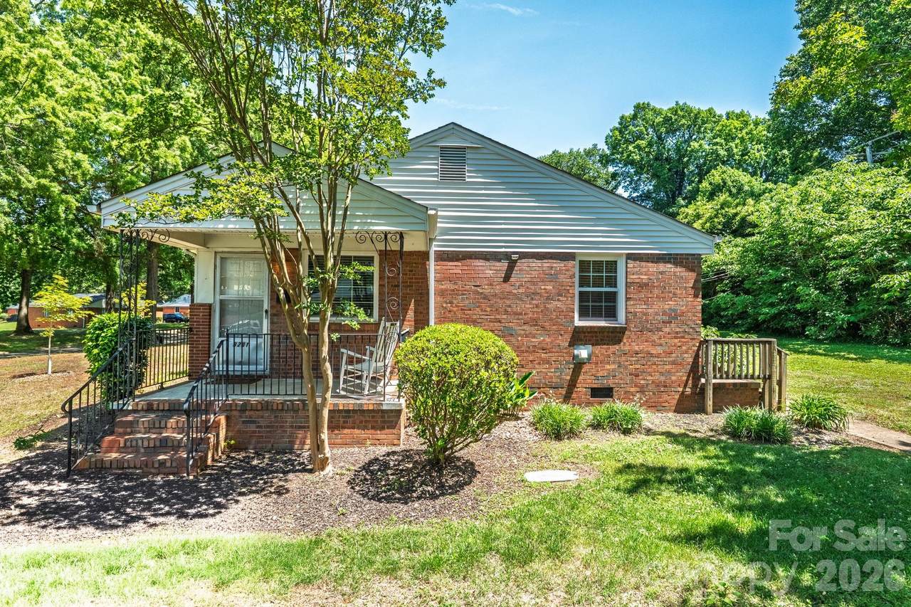 3241 Minnesota Road - Photo 1