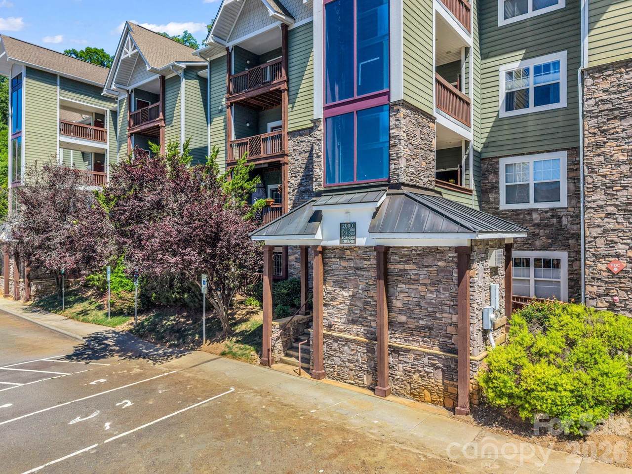 2000 Olde Eastwood Village Boulevard - Photo 1