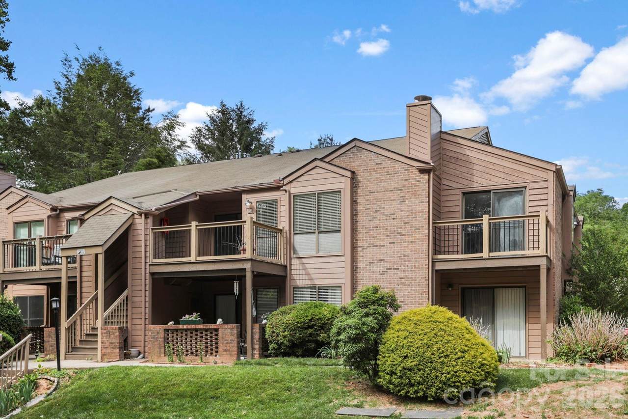 48 Ravencroft Lane - Photo 1