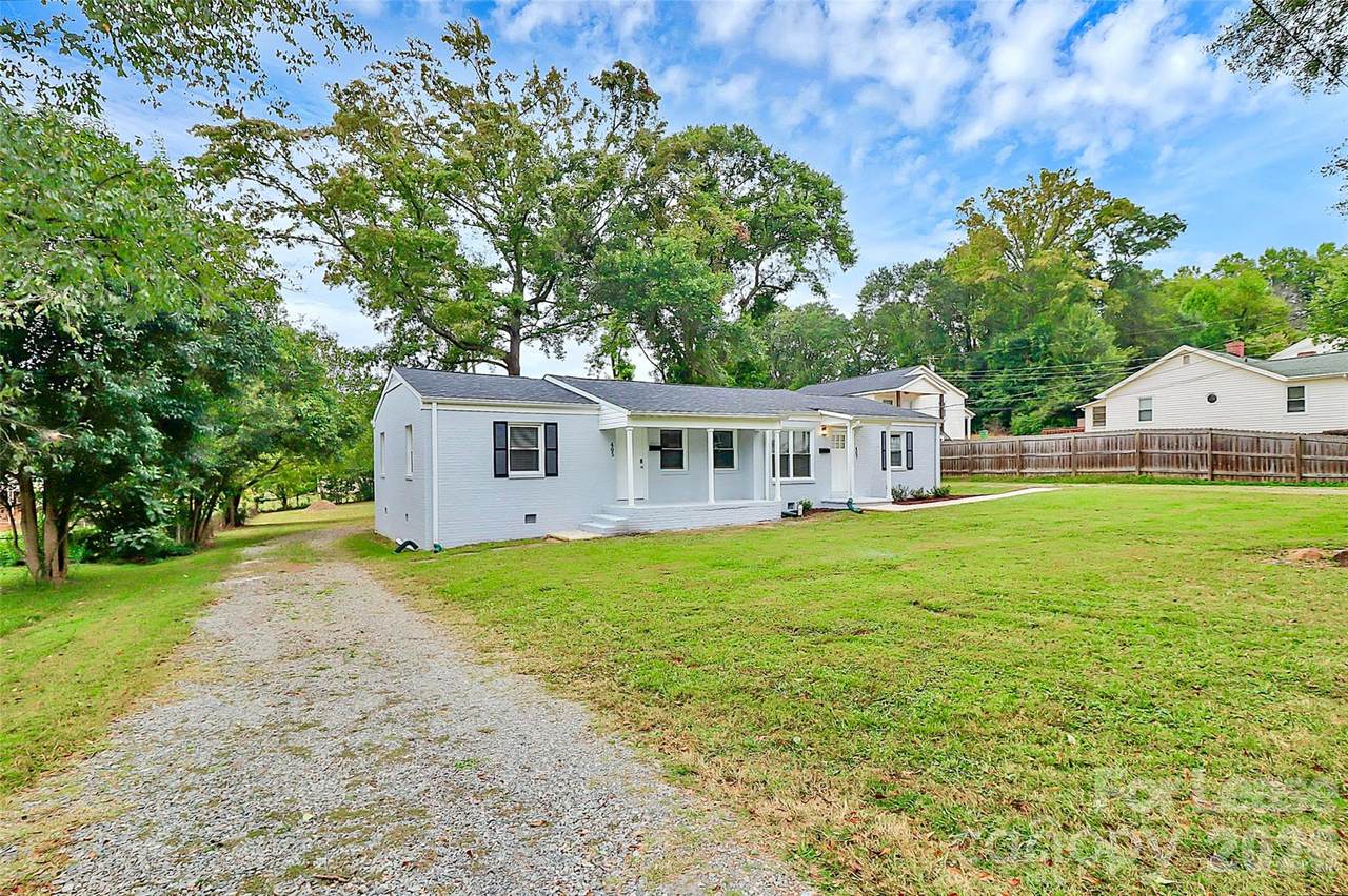 405 Pine Street - Photo 1