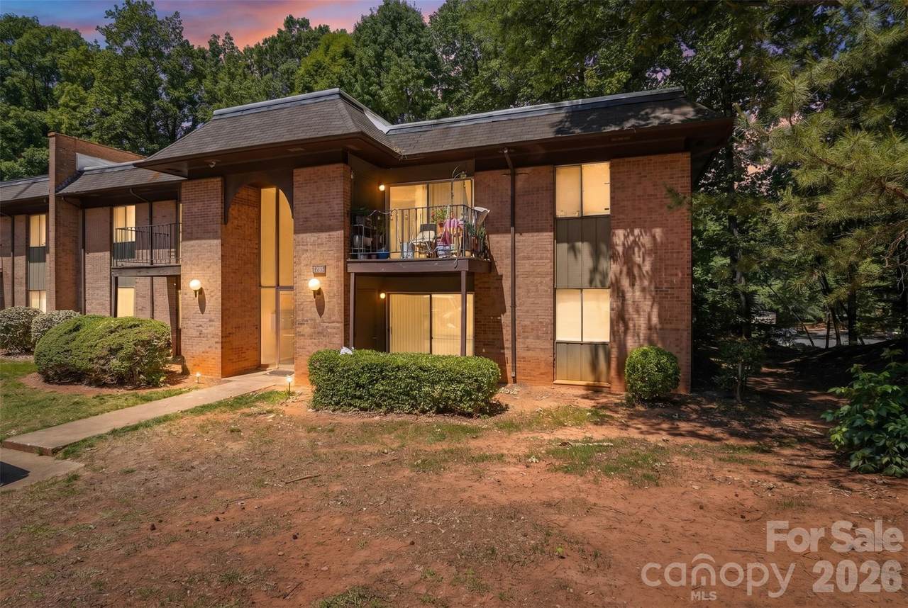 305 Orchard Trace Lane - Photo 1