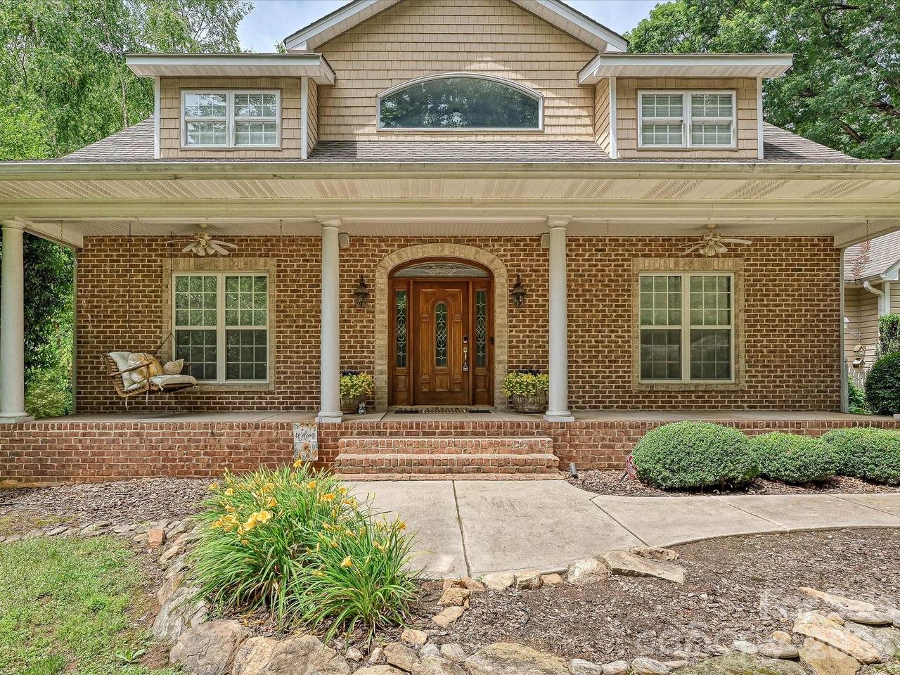 8729 Riverwood Road - Photo 1