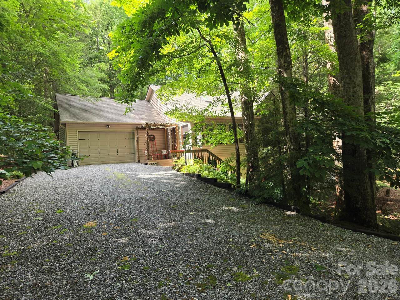 132 Rumbling Bald Road - Photo 1