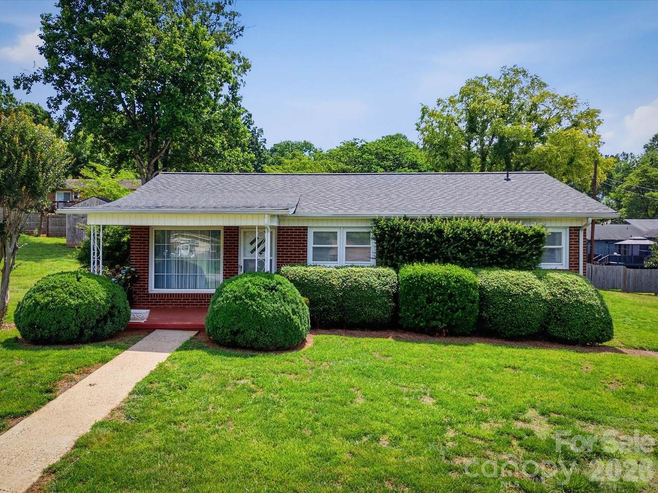 132 Starmount Circle - Photo 1