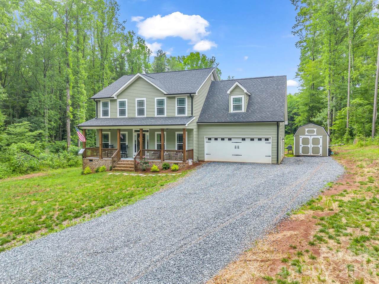 905 Rolling Road - Photo 1