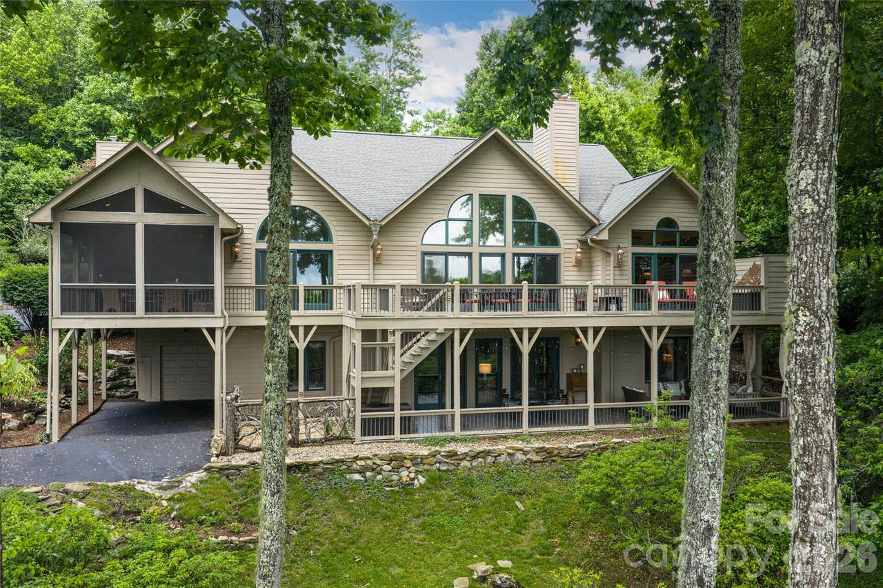 305 Piney Knoll Lane - Photo 1
