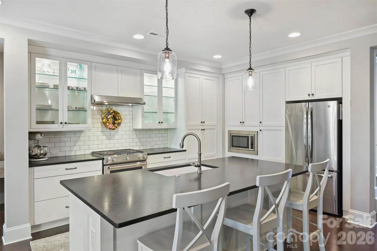 8440 Bassinger Drive - Photo 1