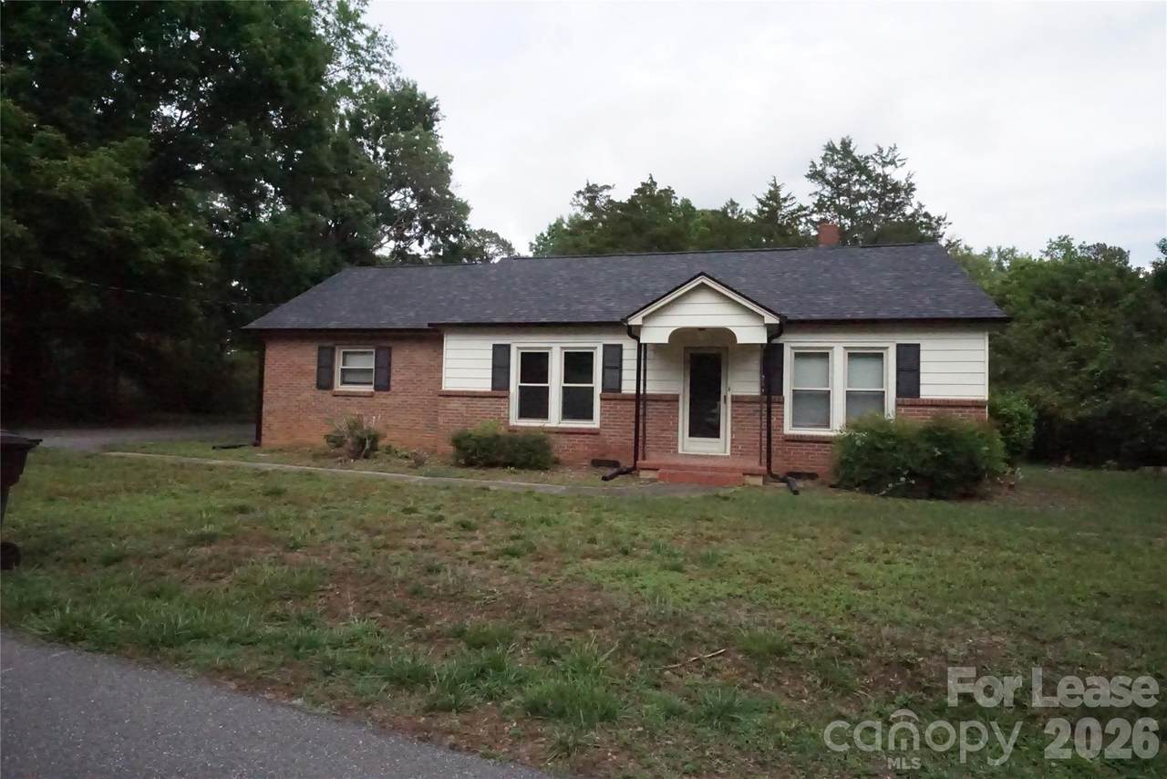 206 11th Street - Photo 1
