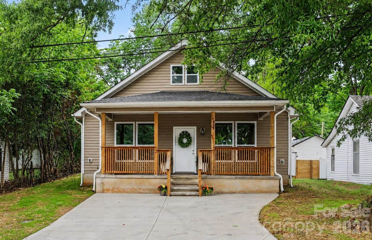 122 Johndy Avenue - Photo 1