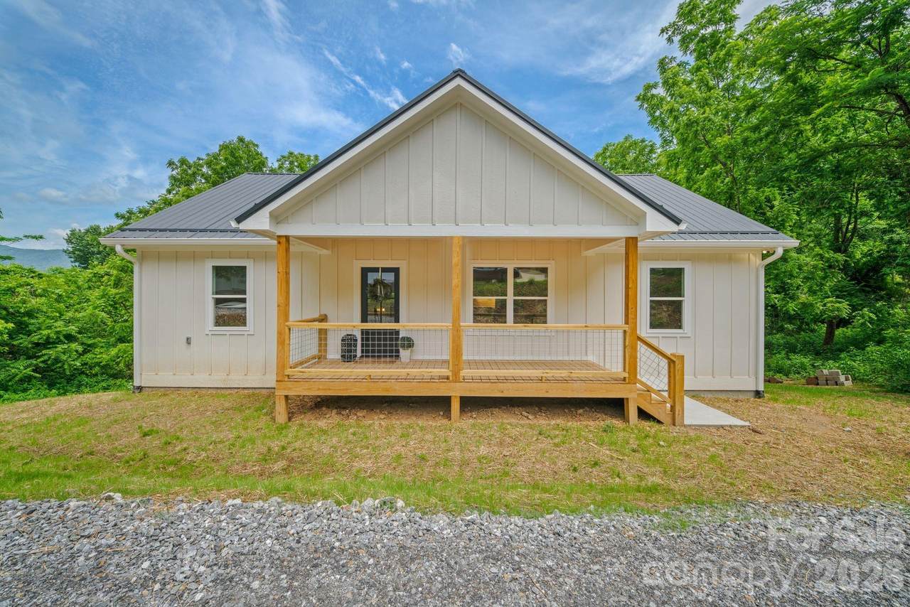 311 Farley Street - Photo 1