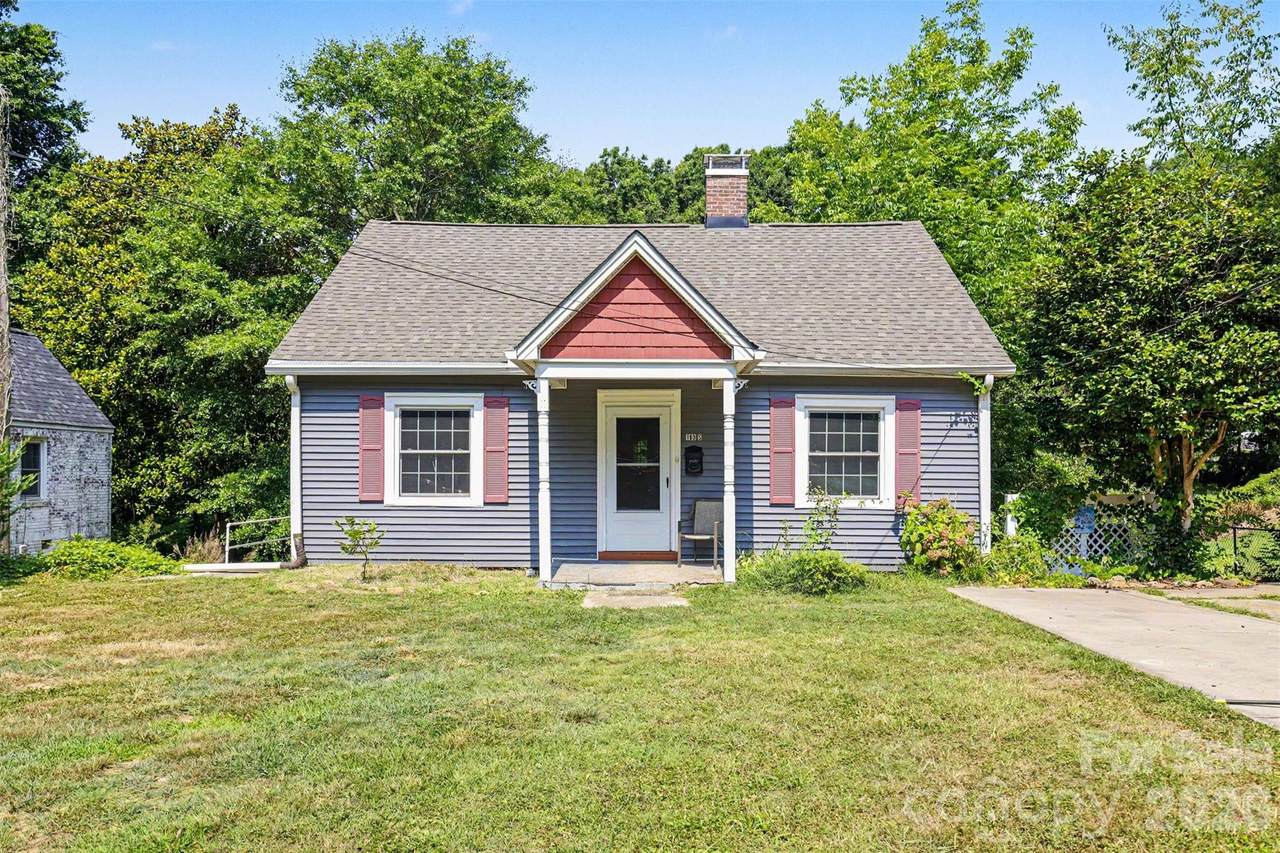 103 Belvedere Avenue - Photo 1