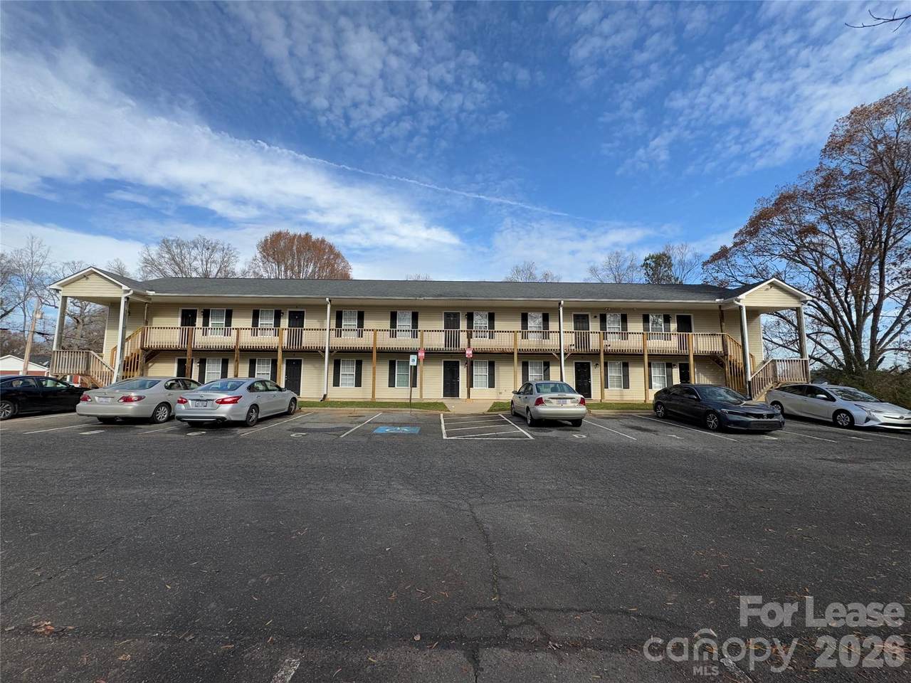 320 Hamilton Drive - Photo 1