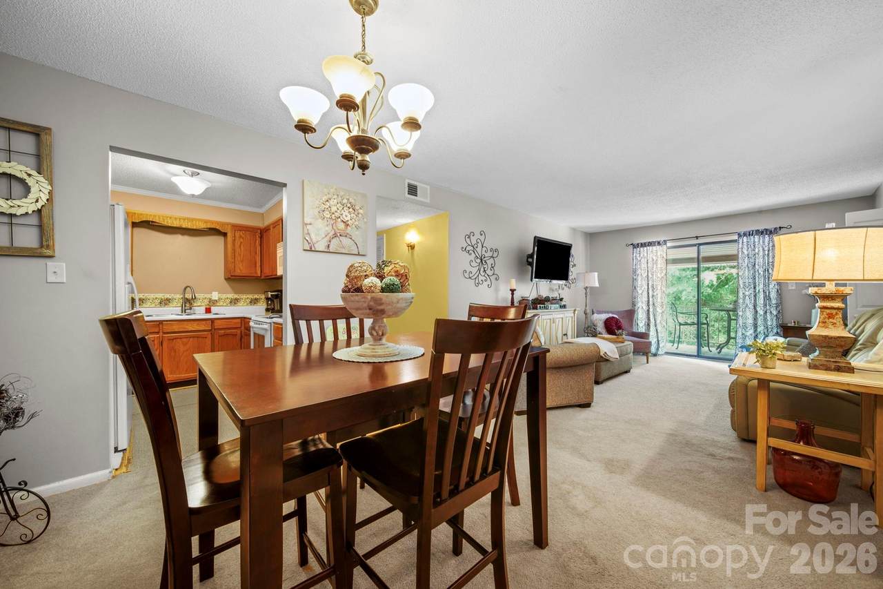 109 Carriage House Drive - Photo 1