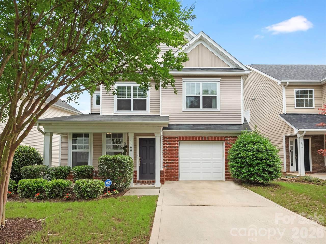 1100 Mountain Laurel Court - Photo 1