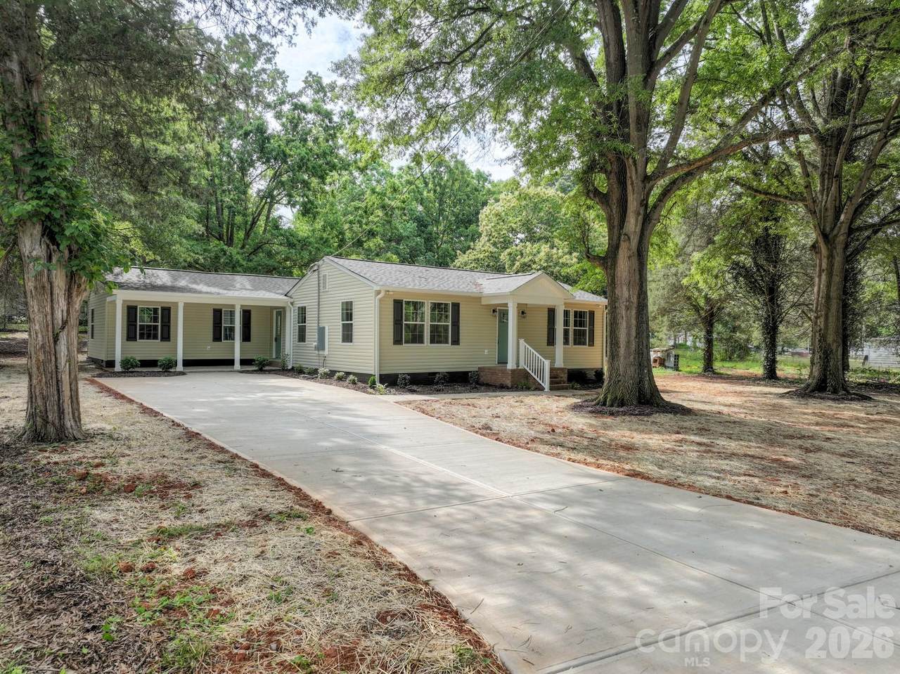 185 Garden Lane - Photo 1