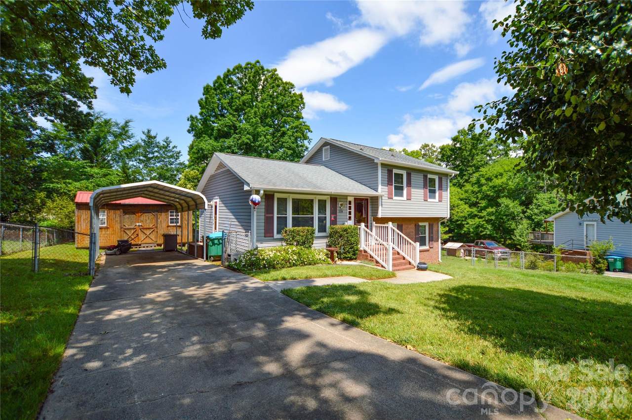 518 Vinecrest Drive - Photo 1