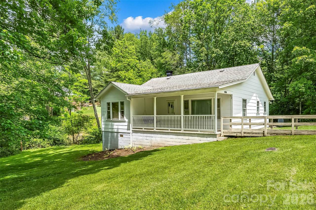 127 Stafford Road - Photo 1