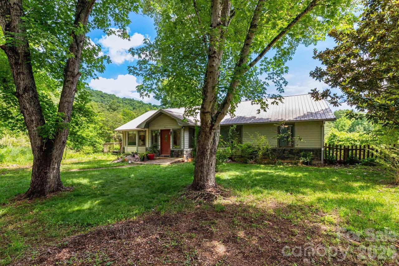 18 Bartlett Road - Photo 1