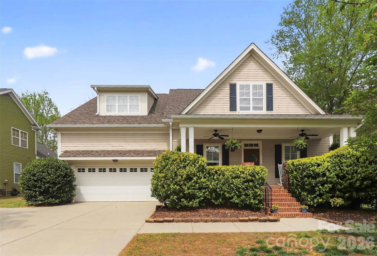 366 Shoreline Parkway - Photo 1