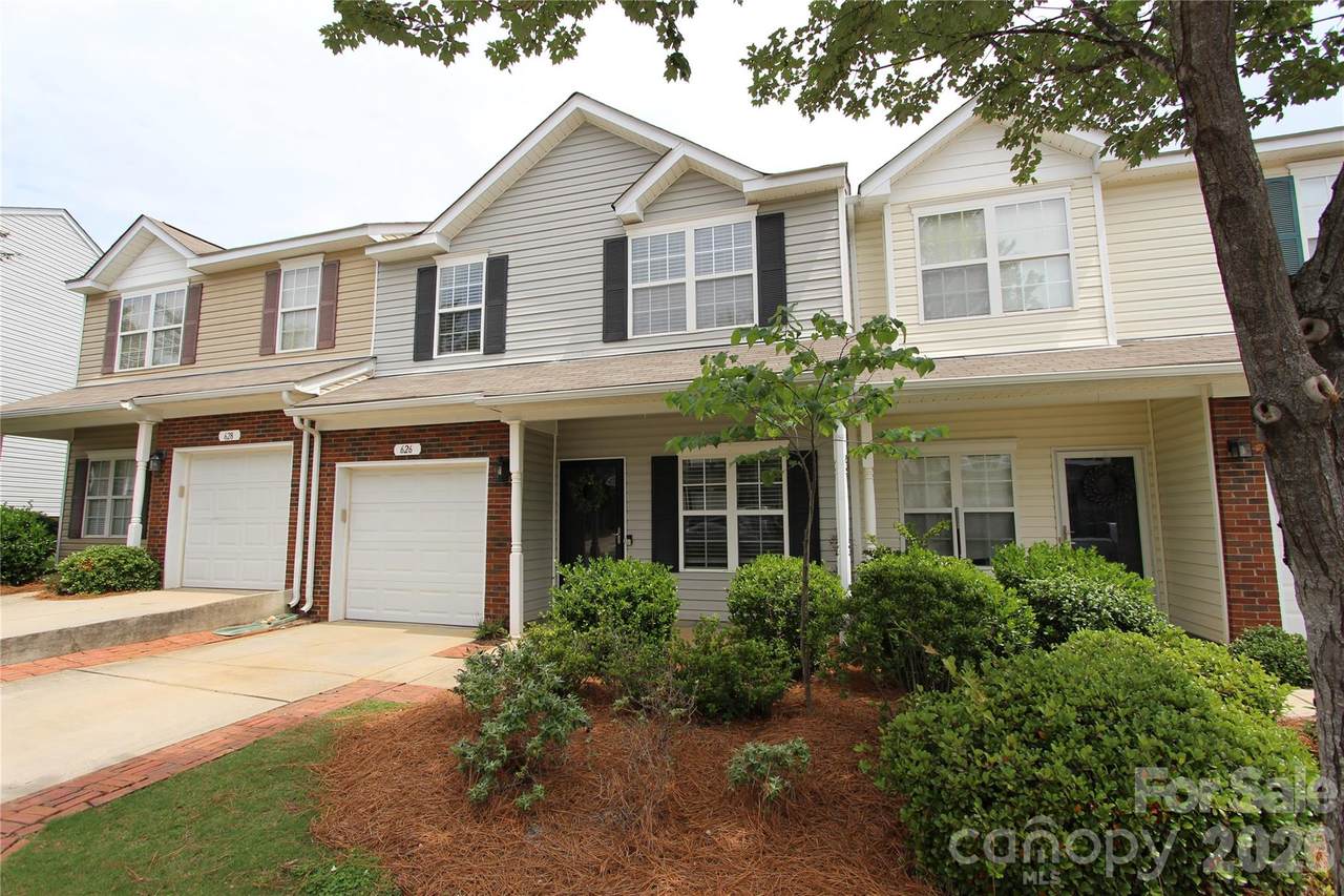 626 Fountain Court - Photo 1