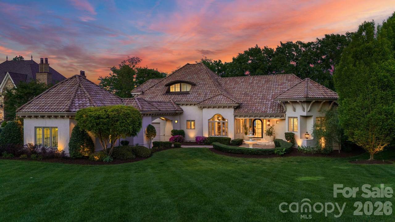 215 Milford Circle - Photo 1