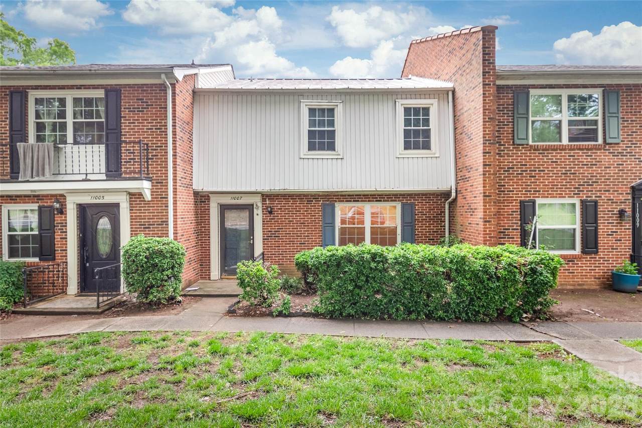 11007 Park Road - Photo 1