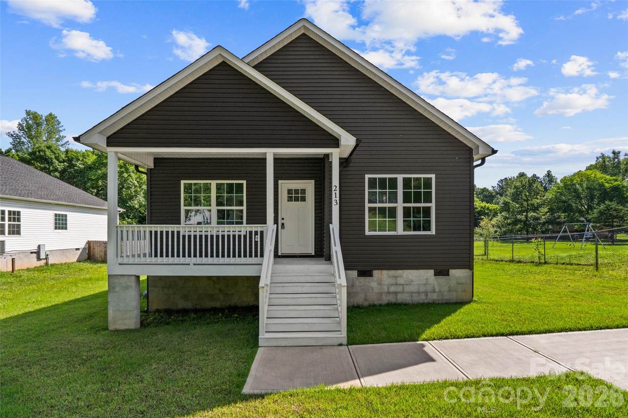 213 Sheffield Drive - Photo 1