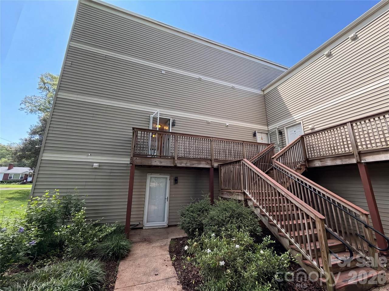 1625 Merry Oaks Road - Photo 1