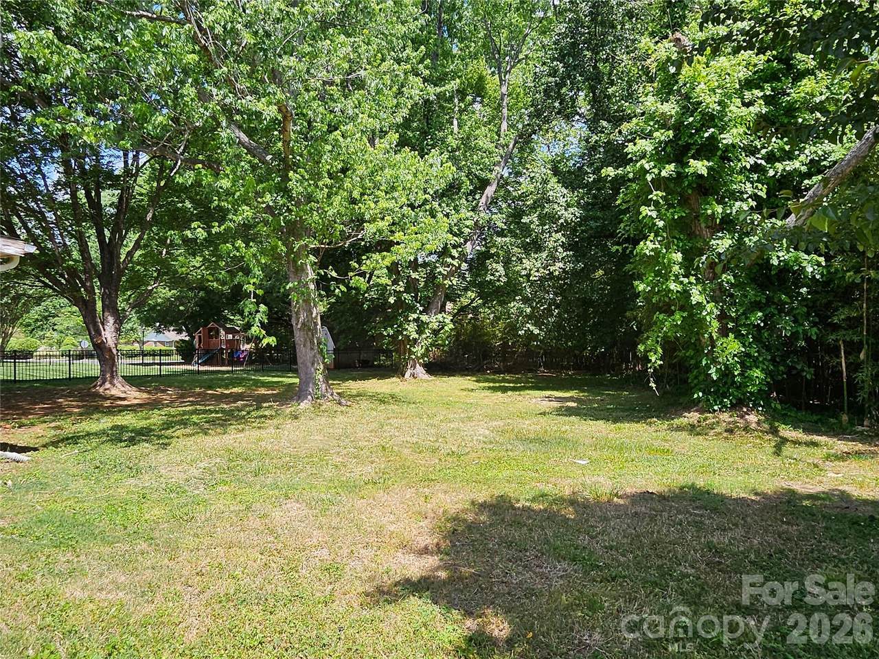 https://bt-photos.global.ssl.fastly.net/cmls/1280_boomver_1_4388546-1.jpg