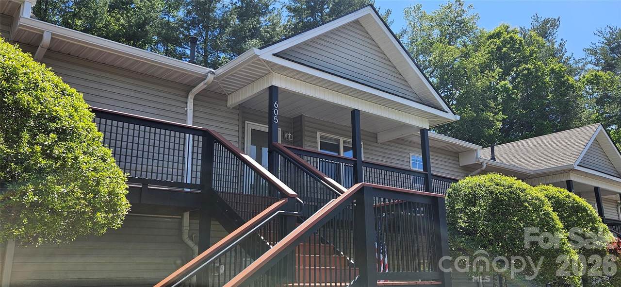 605 Carlyle Way - Photo 1