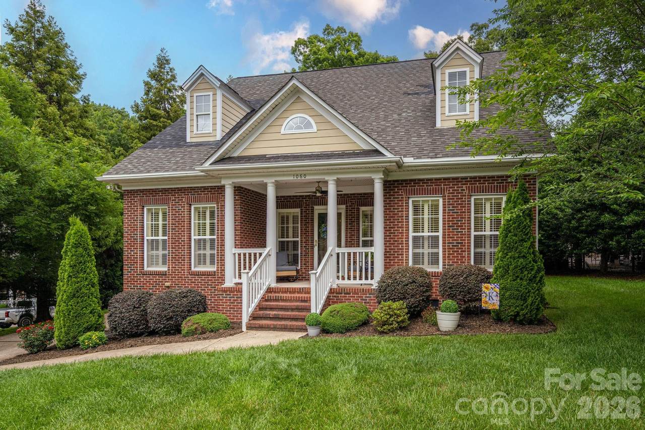 1060 Garibaldi Ridge Court - Photo 1