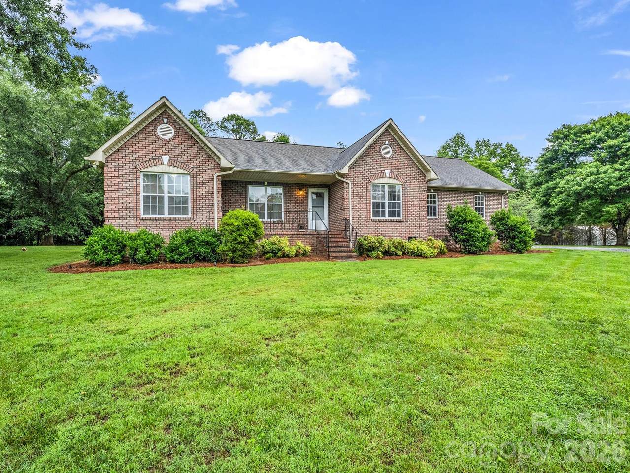 153 Rosey Lane - Photo 1