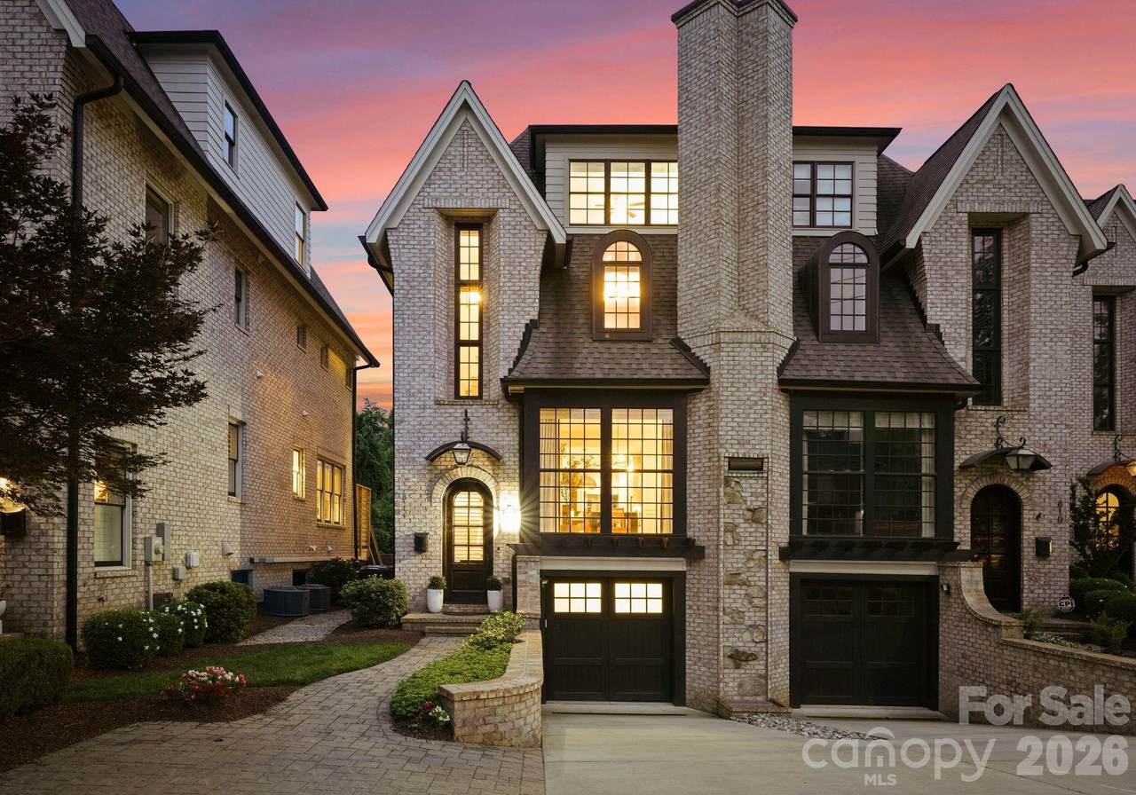 812 Ideal Way - Photo 1