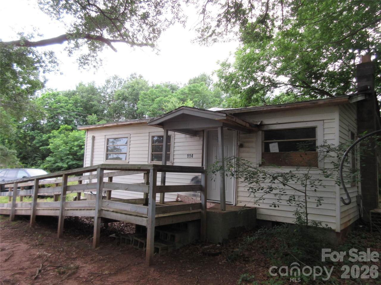114 Shady Lane - Photo 1