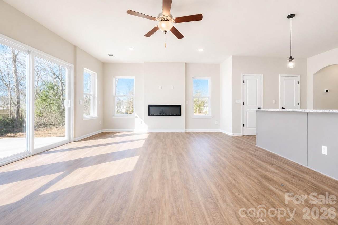 5909 Wallace Avenue - Photo 1