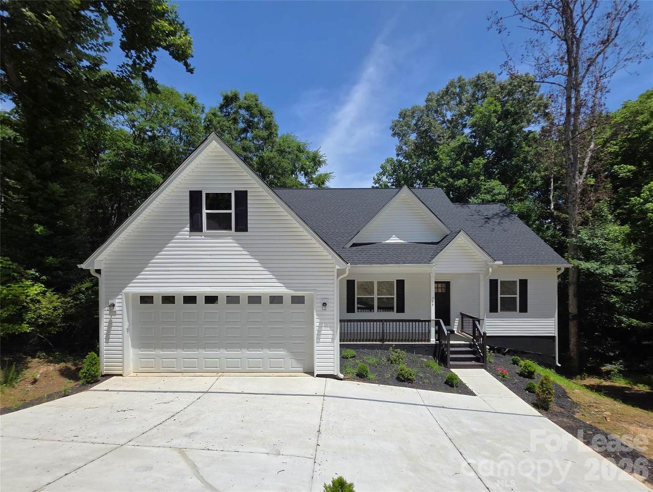 595 Foxwood Drive - Photo 1
