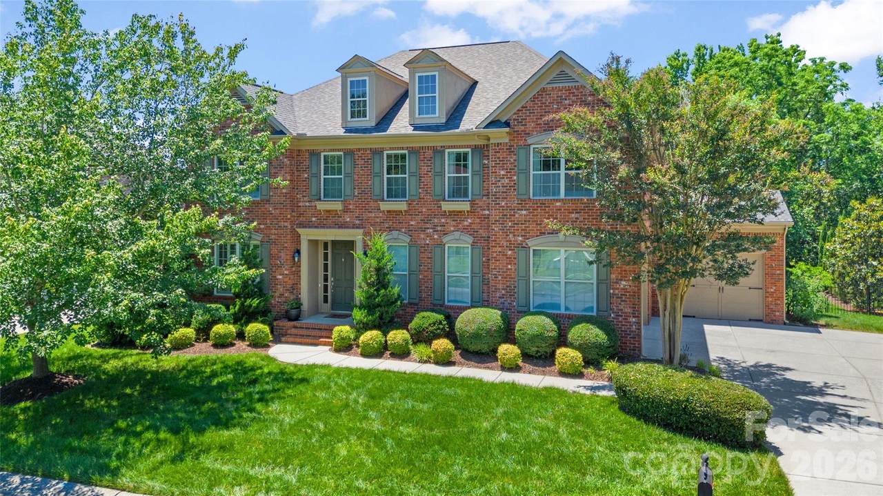 3207 Lakehurst Crossing - Photo 1
