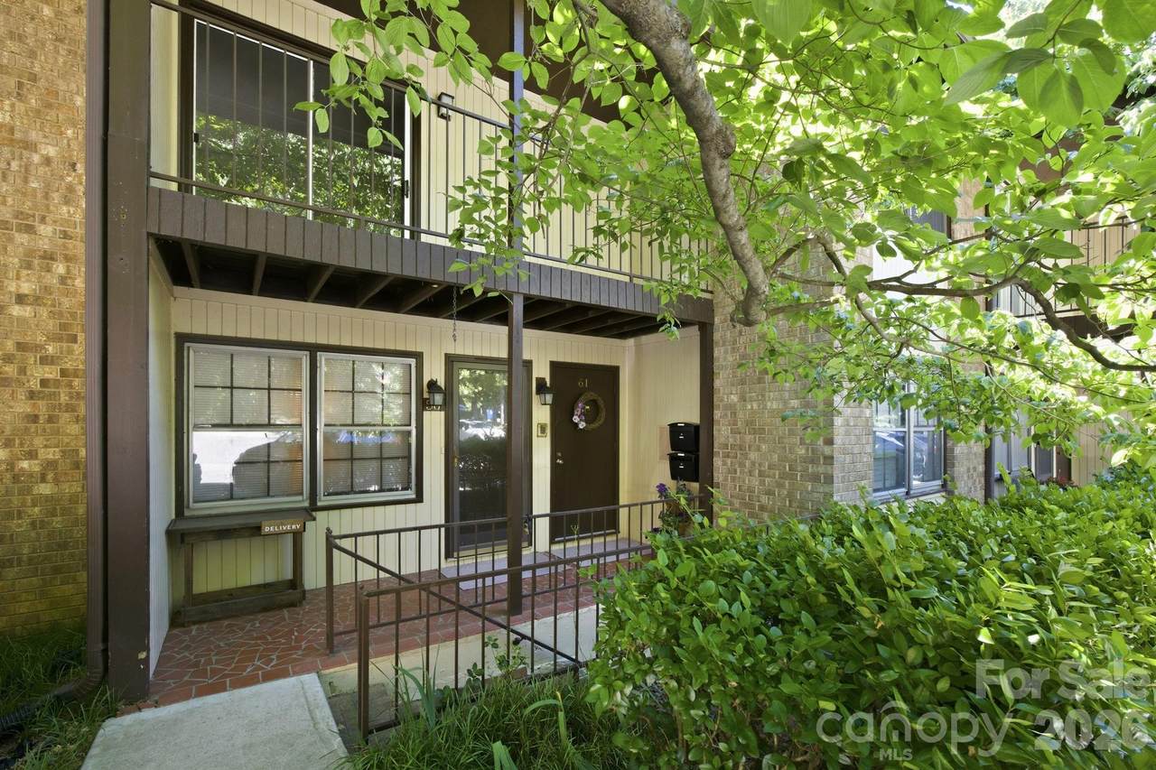849 Nottingham Drive - Photo 1