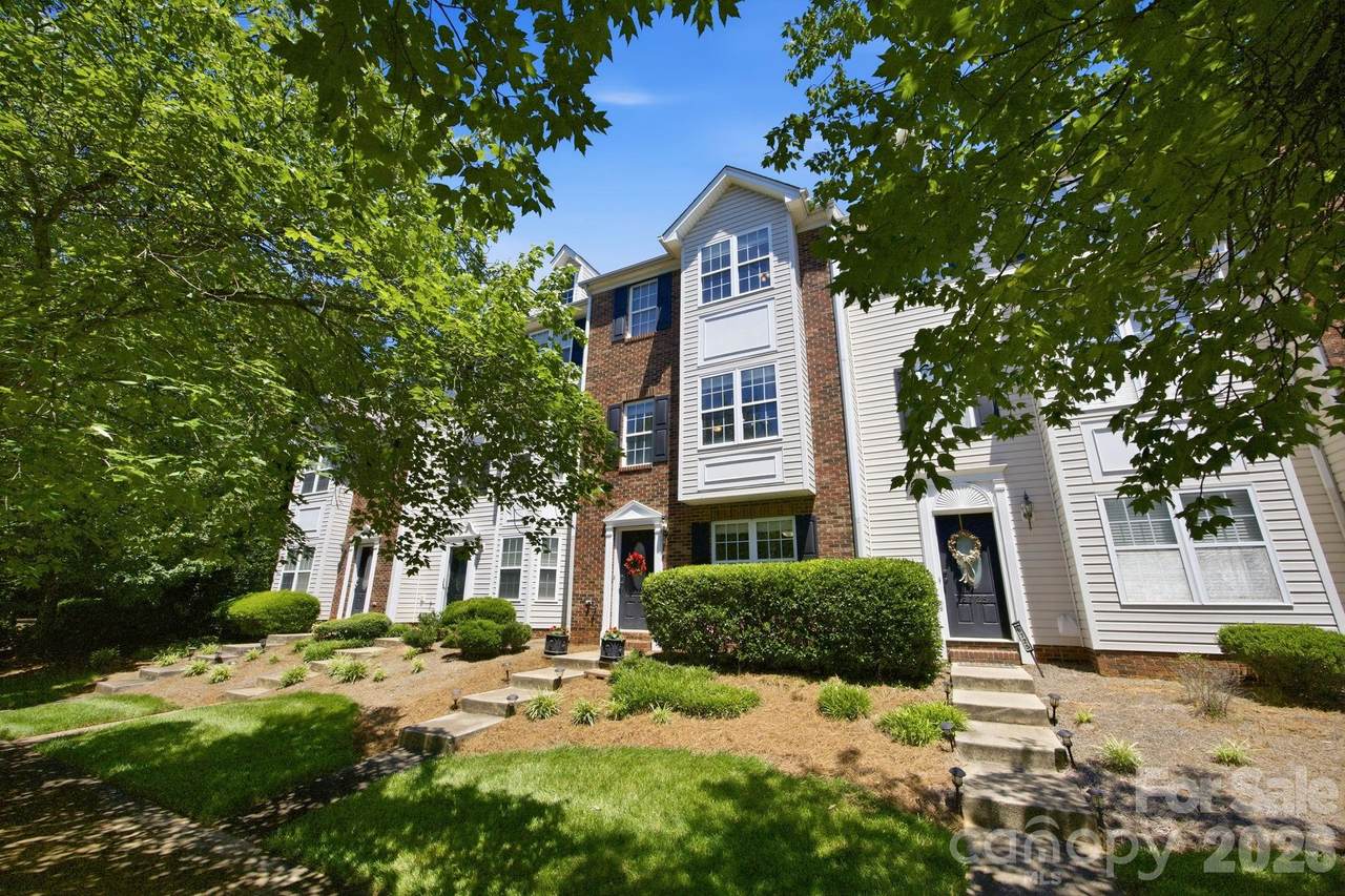 6721 Mountain Majesty Way - Photo 1